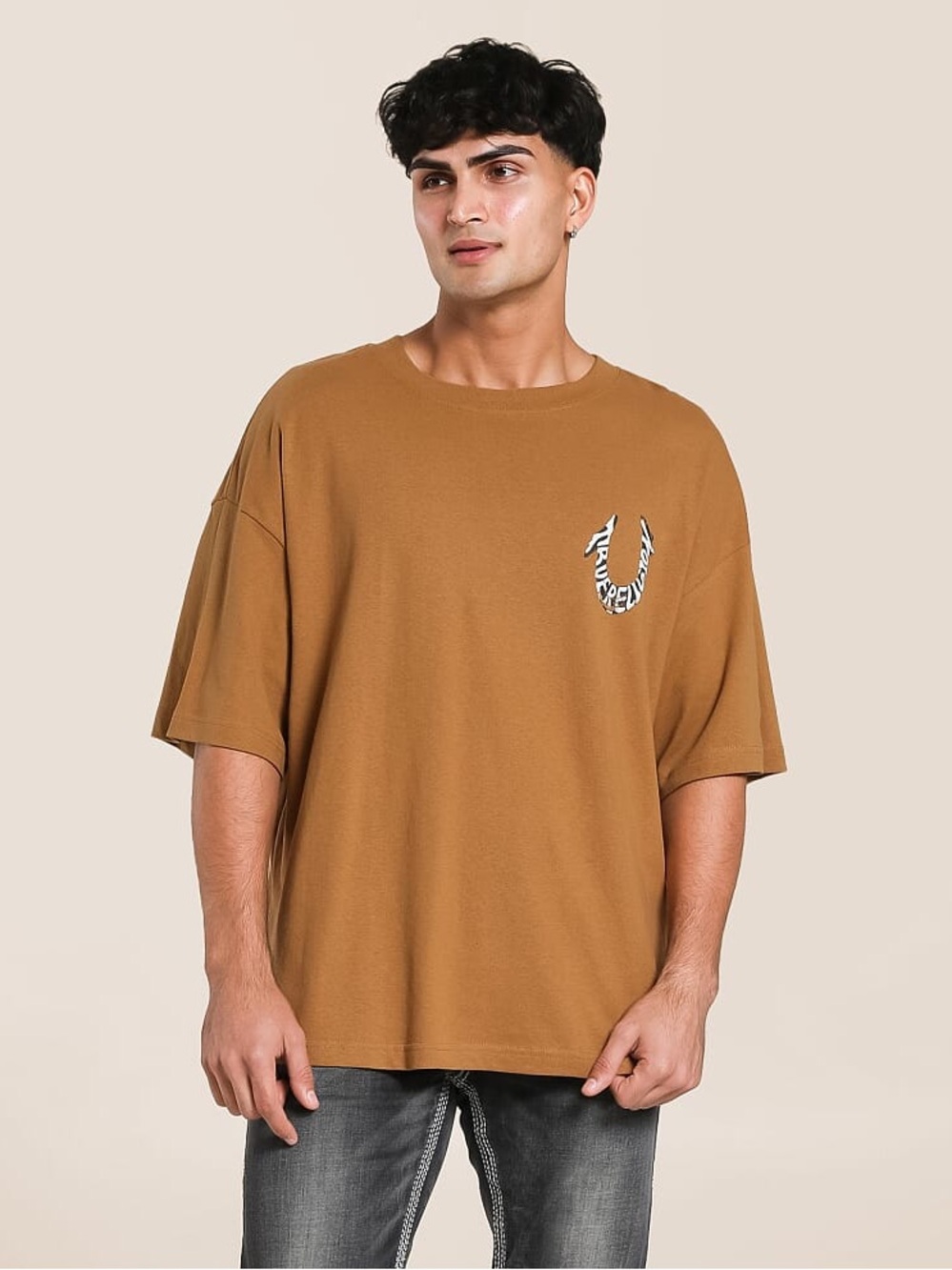 True Religion Men's Painted Puff Print Horseshoe Oversized Tee ‼️NWT‼️